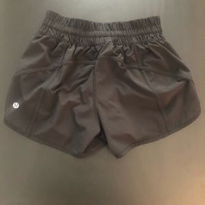 Lululemon size 6 black shorts